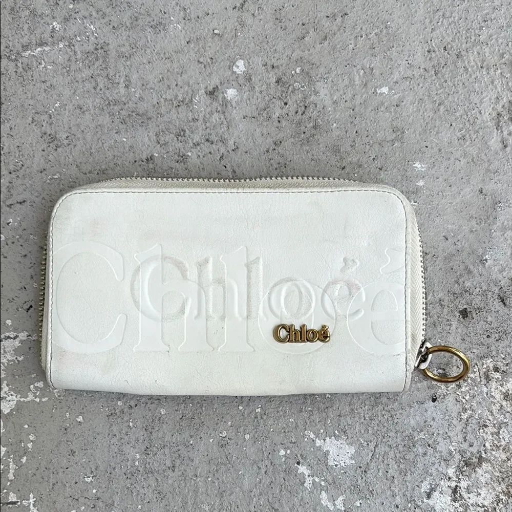 Chloe zip around wallet